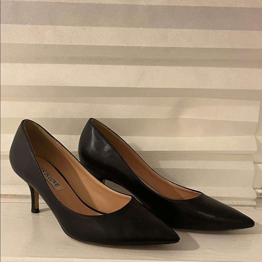 Black Leather Pumps